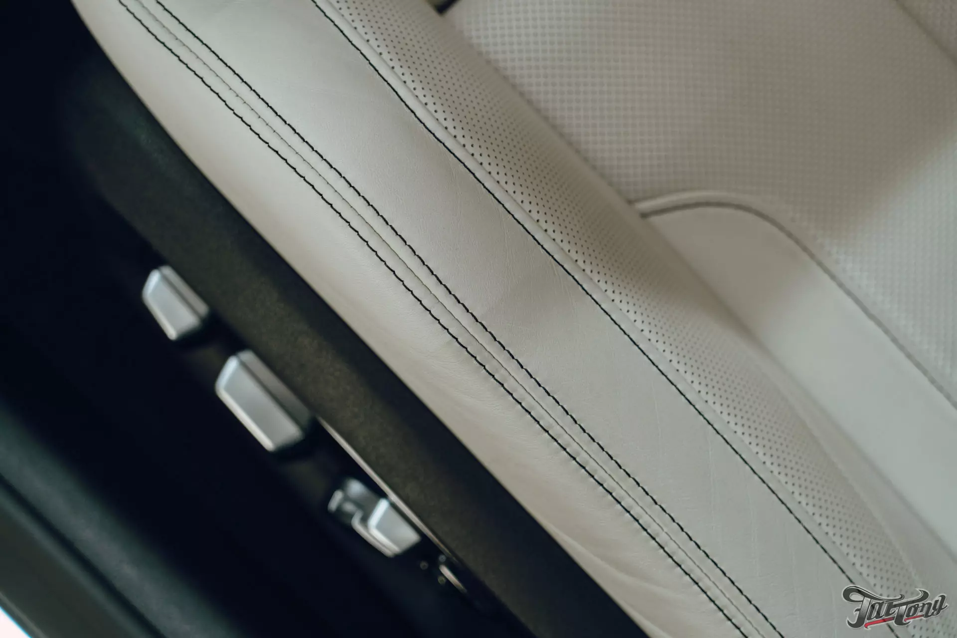 BMW M5. Новые кованые диски. Окрас дисков. Ремонт капота. Детейлинг